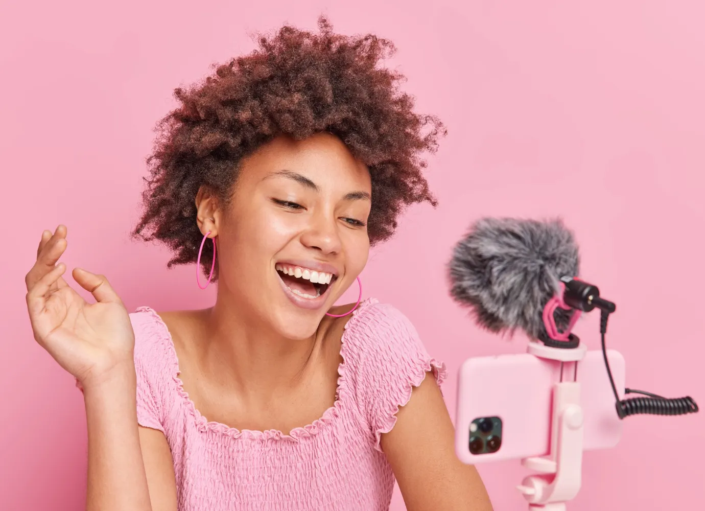 Brand Ambassador vs Influencer: Major Differences